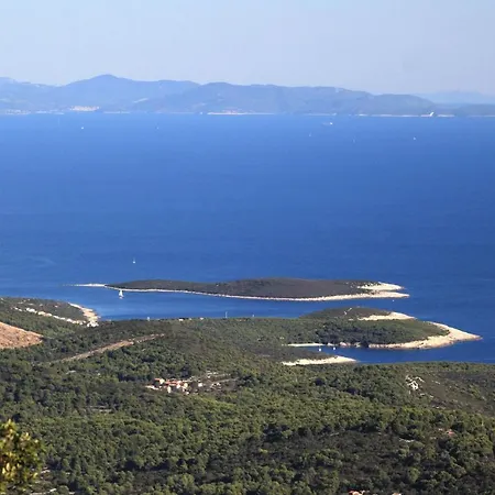 With A Parking Space Rukavac, - 11855 Vis