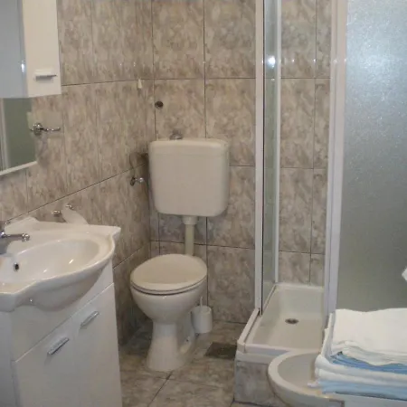 With A Parking Space Rukavac, - 11855 Appartement Vis