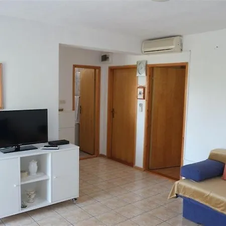 Apartament With A Parking Space Rukavac, - 11855 Vis